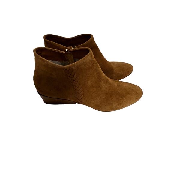 Naked Feet Brown Muskat Peony Suede Ankle Boot - Women sz 9M - Picture 1 of 5